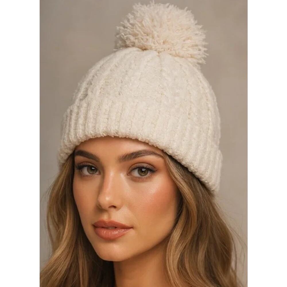 Barefoot Dreams Cozychic Cable Pom Pom Beanie in Cream NWT!